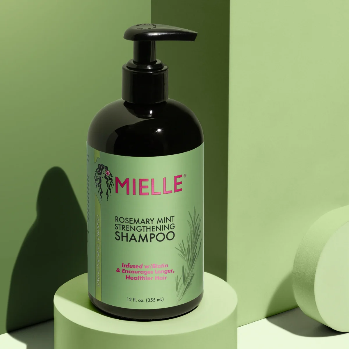 شامبو ميلي غني بالبيوتين برائحة إكليل الجبل والنعناع لتقوية الشعر 355مل Mielle Rosemary Mint Strengthening Shampoo